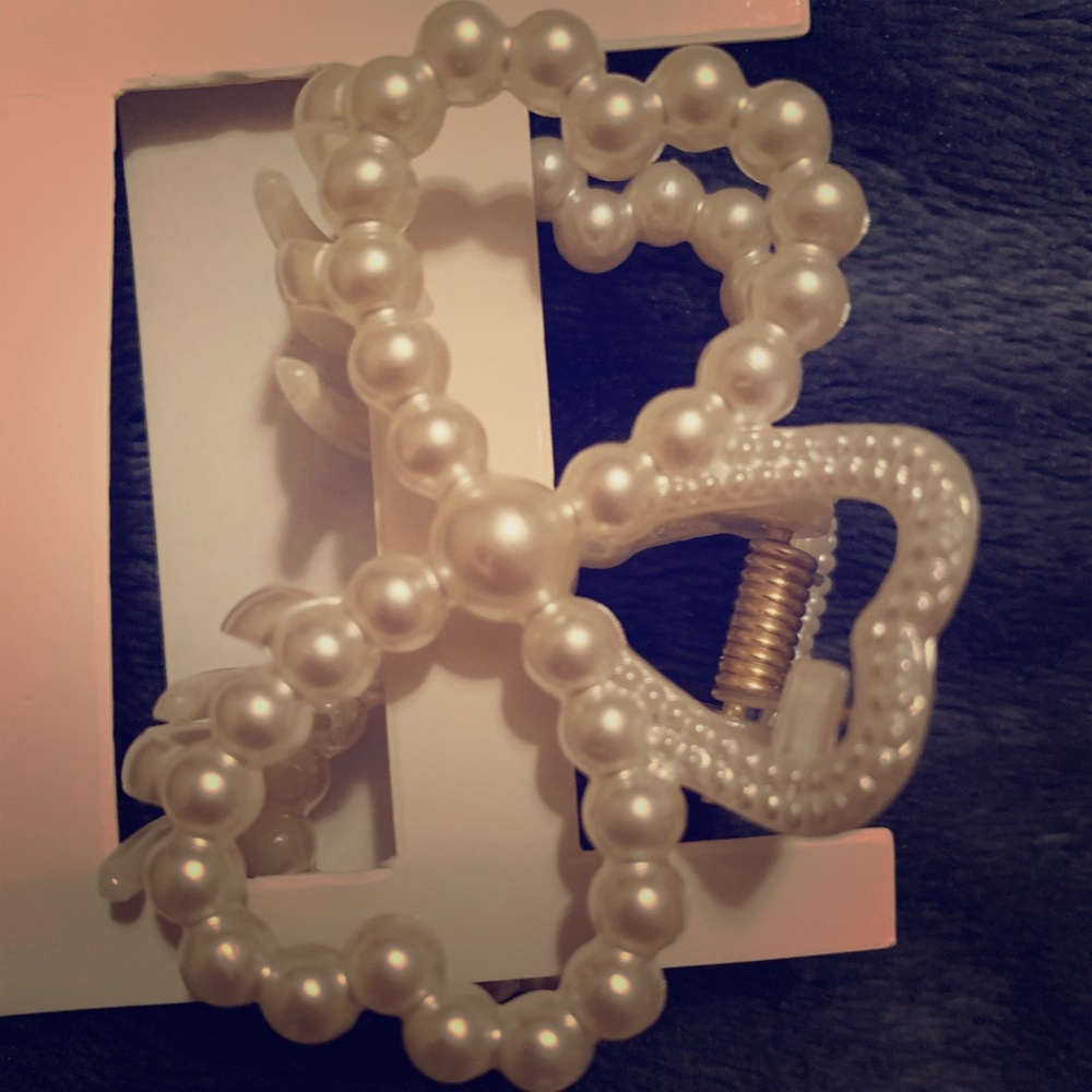 Pearl clip